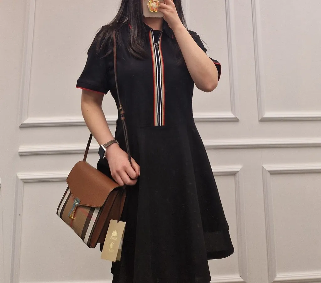 버버리 KEILEY 아이콘 스트라이프 플레어 코튼 원피스 블랙 80844171