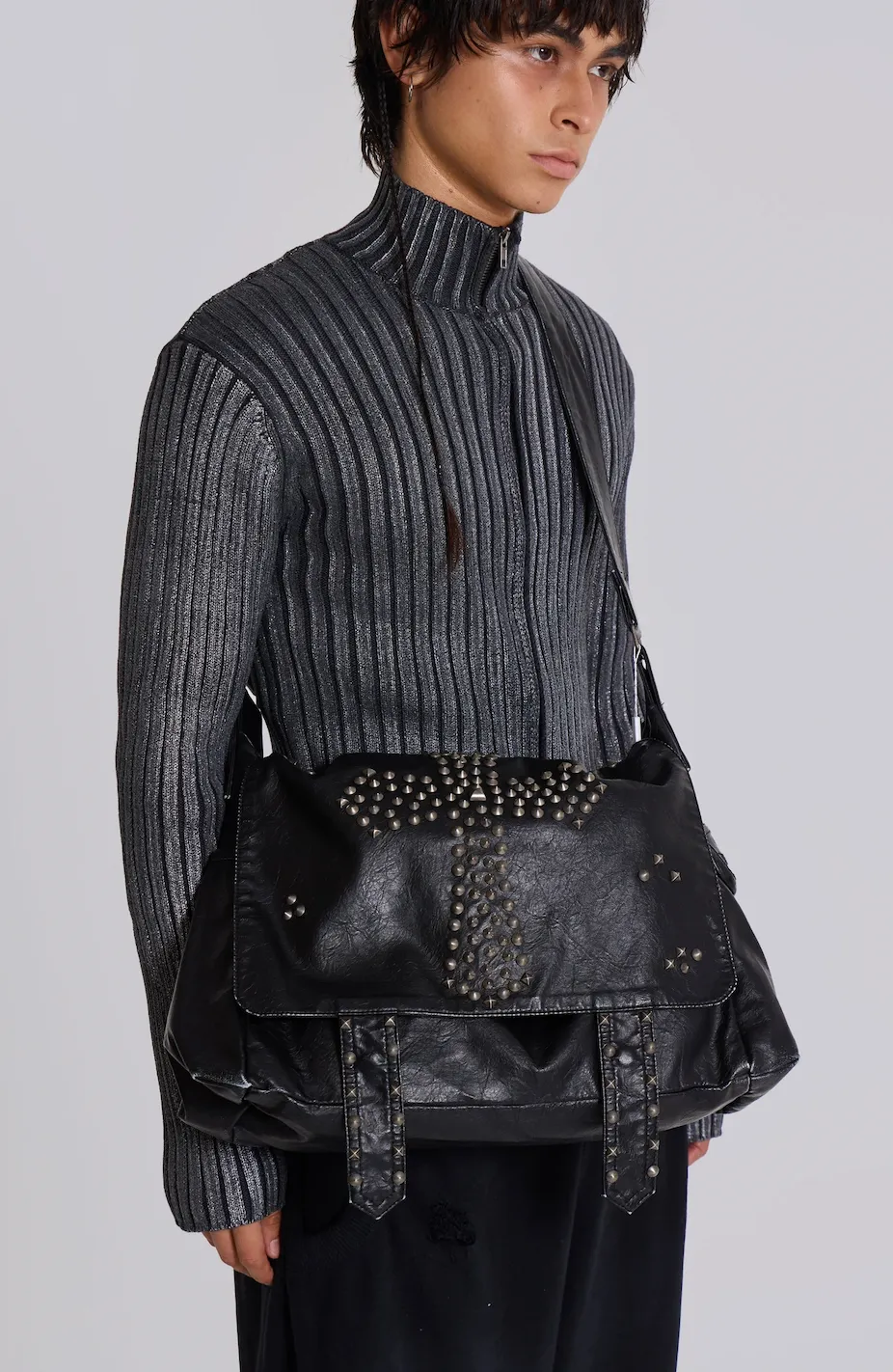 Jaded London】 Ritual Messenger Bag/スタッズ 【公式通販】