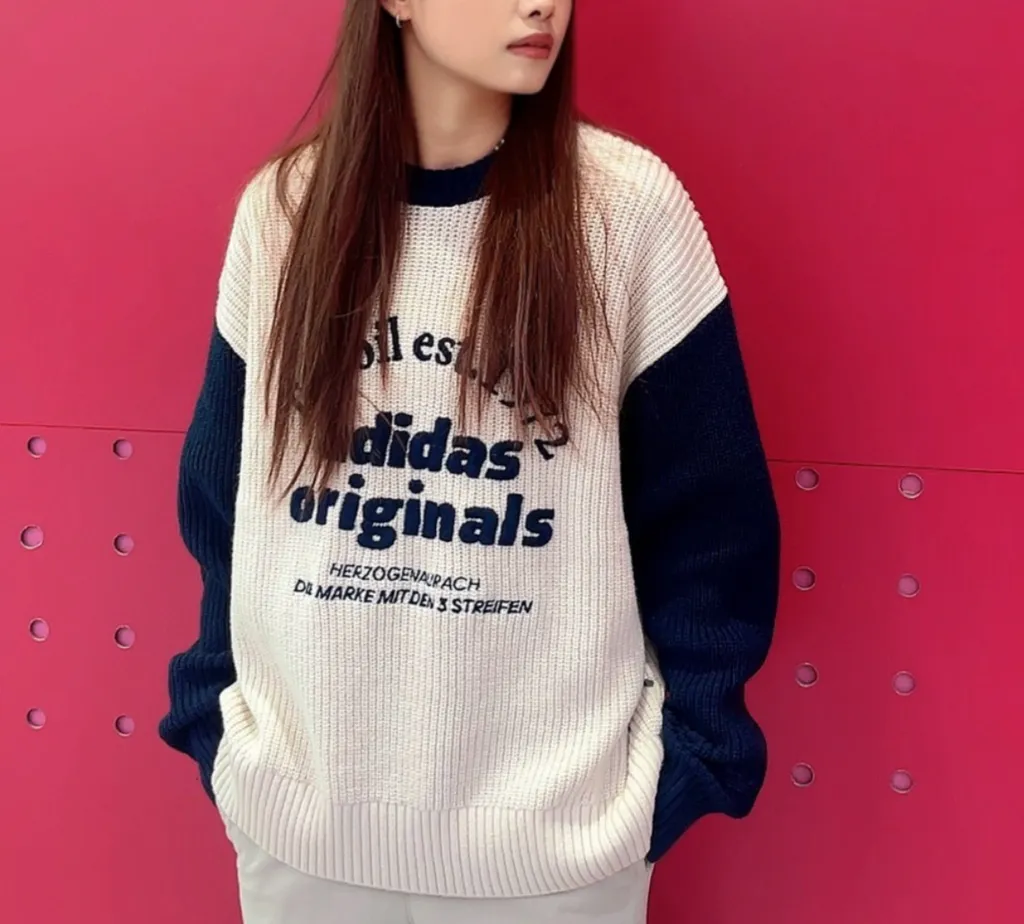 아디다스 트레포일 클래식 니트 스웨터 맨투맨 크림 네이비 IW6286