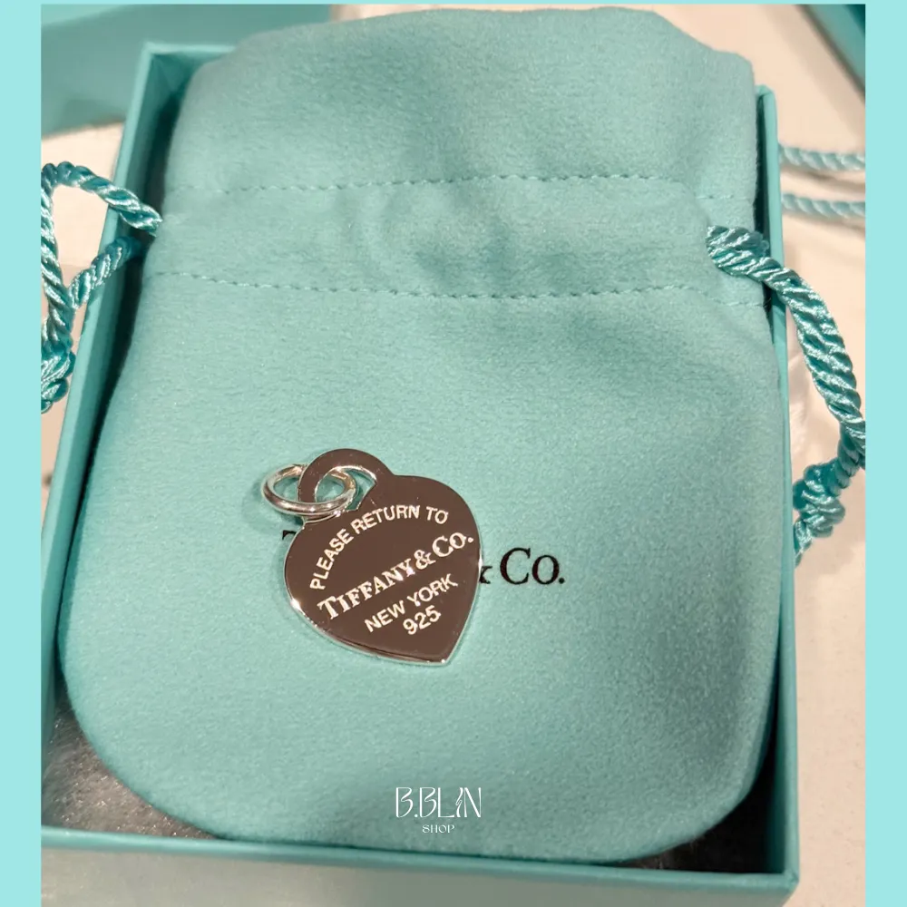 티파니앤코 리턴 투 실버 하트 태그 참 미듐 사이즈 | 크로켓