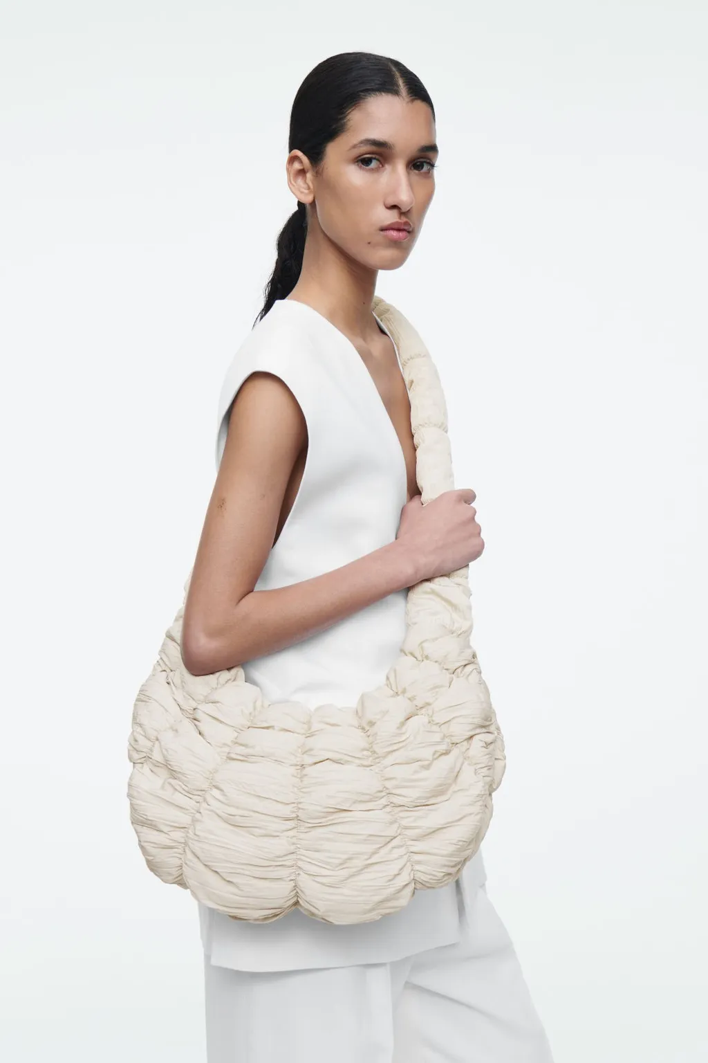 코스 리플 나일론 크로스바디백 크로스백 크로와상백 오프 화이트 1234770003