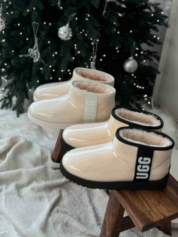 어그 울트라미니 클리어 클래식 방수부츠 OB888