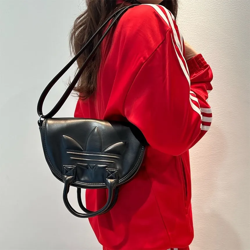 아디다스 오리지널 사첼백 숄더백 호보백 미니 가방 블랙 IT7378