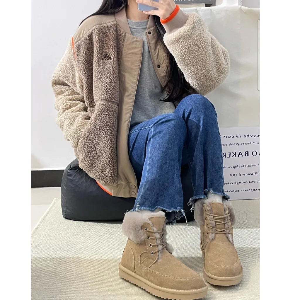 아디다스 컬리지에이트 패디드 후리스 뽀글이 자켓 공용 베이지 IL8918