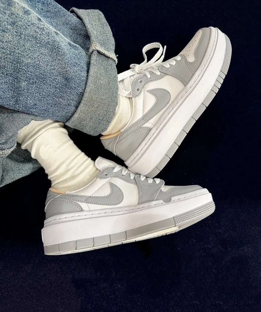 나이키 에어 조던 1 엘리베이트 로우 키높이 여성 운동화 울프 그레이 DH7004-100