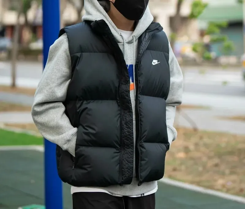 [해외] 나이키 스포츠 웨어 클럽 푸퍼 패딩 조끼 블랙 FB7374-010