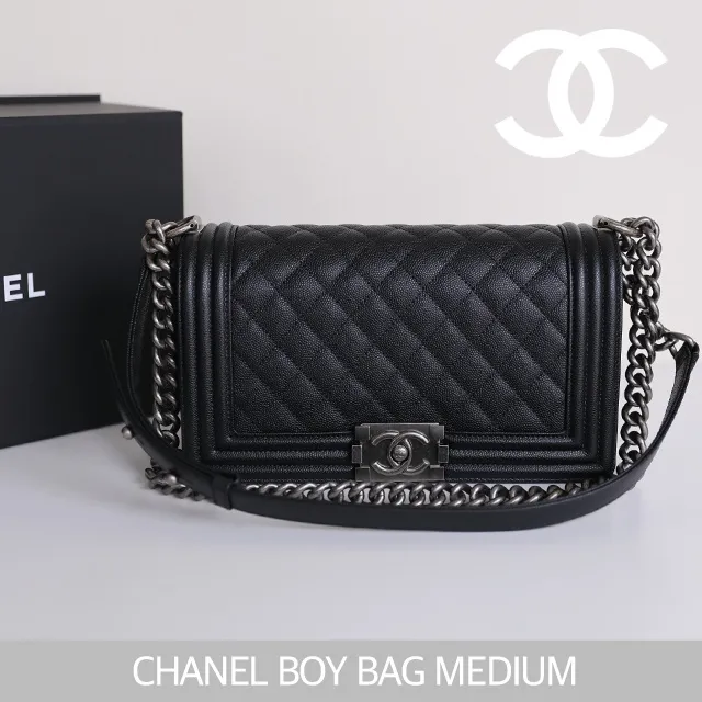 샤넬 보이백 미듐 캐비어 A67086