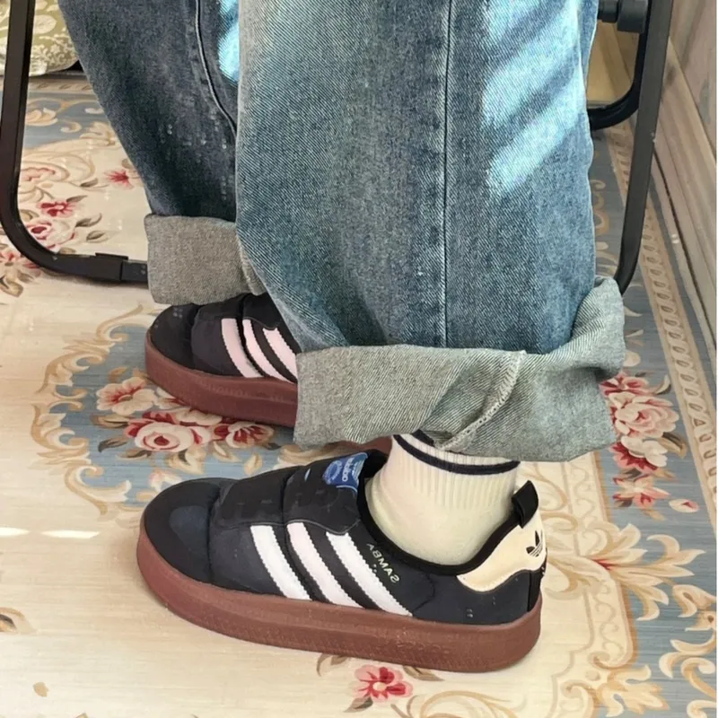 아디다스 퍼피렛 방한화 패딩 신발 슬립온 HP6700