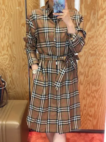 버버리 우먼스 IVERY 체크 벨티드 셔츠 원피스 TAUPE BROWN 80843091