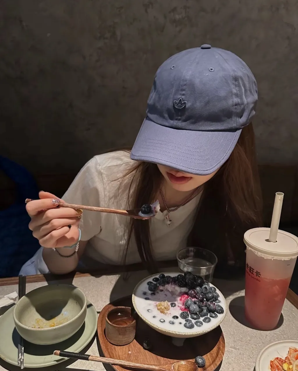 아디다스 오리지널스 미니 로고 볼캡 페리 블루 IS4635 | 크로켓