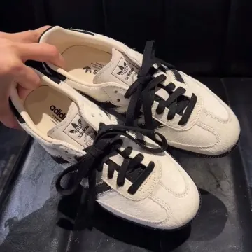 아디다스 여성 삼바 OG 원더 화이트 코어 블랙 알루미나 스니커즈 JP5329