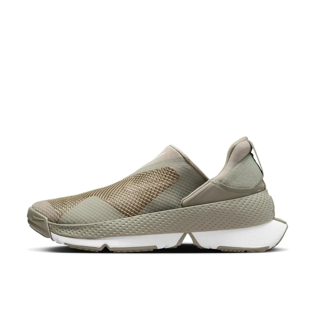 나이키 W GO 플라이지 DR5540-300