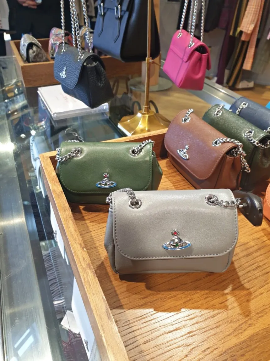 영국아울렛] 비비안웨스트우드 소프트 레더 미니 체인 투웨이백 4종 52020066 L0036 | 크로켓