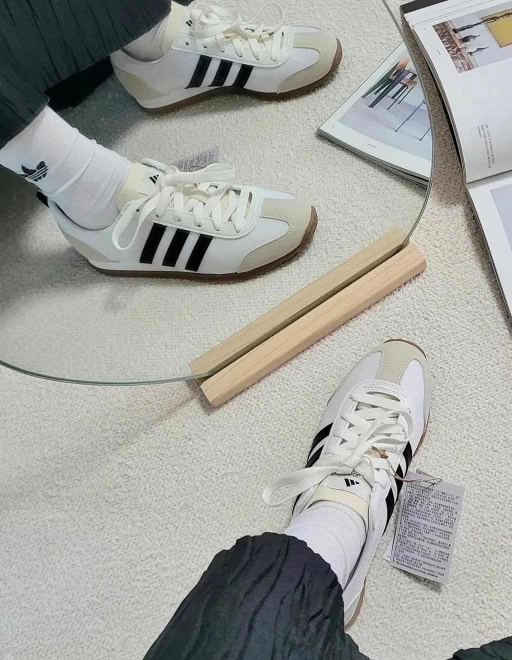 아디다스 VS 조그 2.0 스니커즈 화이트 블랙 원더화이트 JI2436