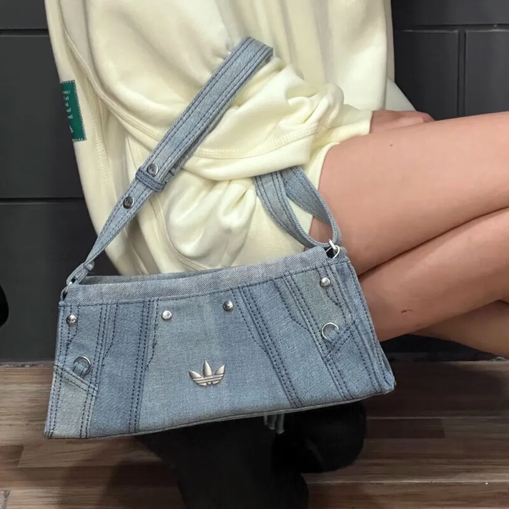 아디다스 데님 숄더백 미니 호보백 슬링백 블루 JL7666