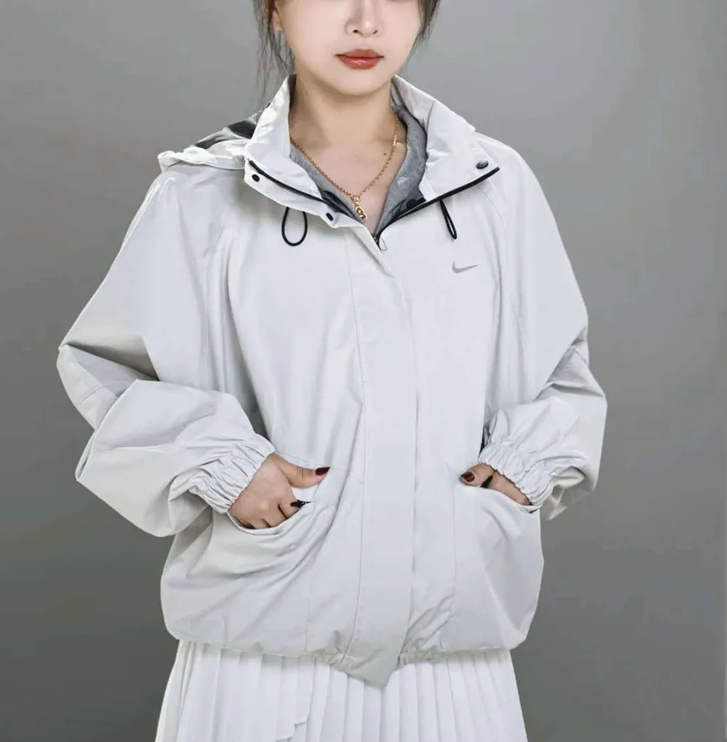 나이키 스톰핏 스위프트 원드브레이커 자켓 그레이 FB7493-110