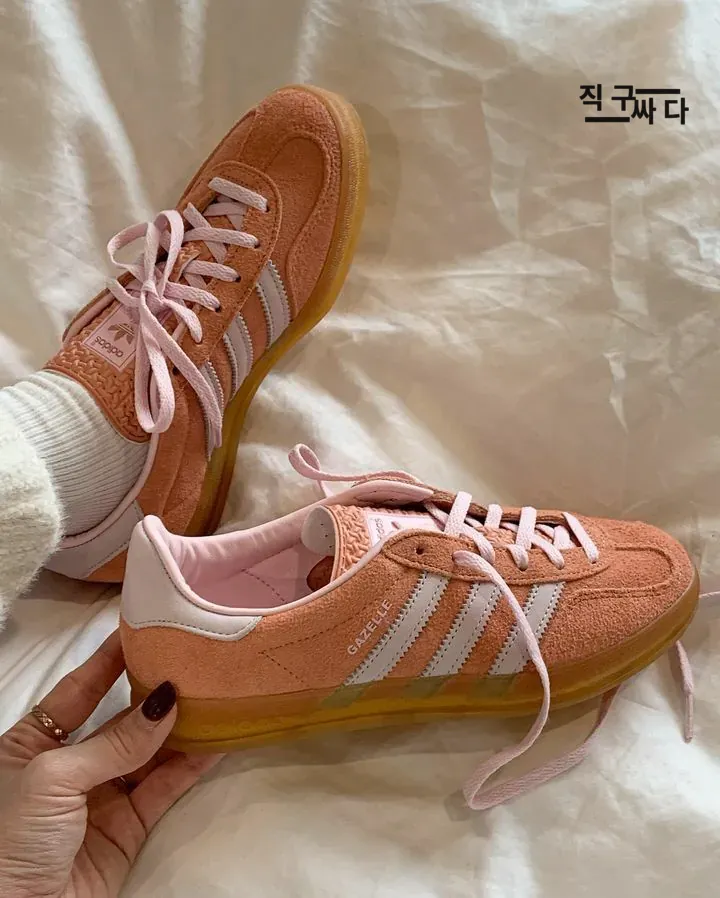 아디다스 가젤 인도어 핑크 우먼 IE2946