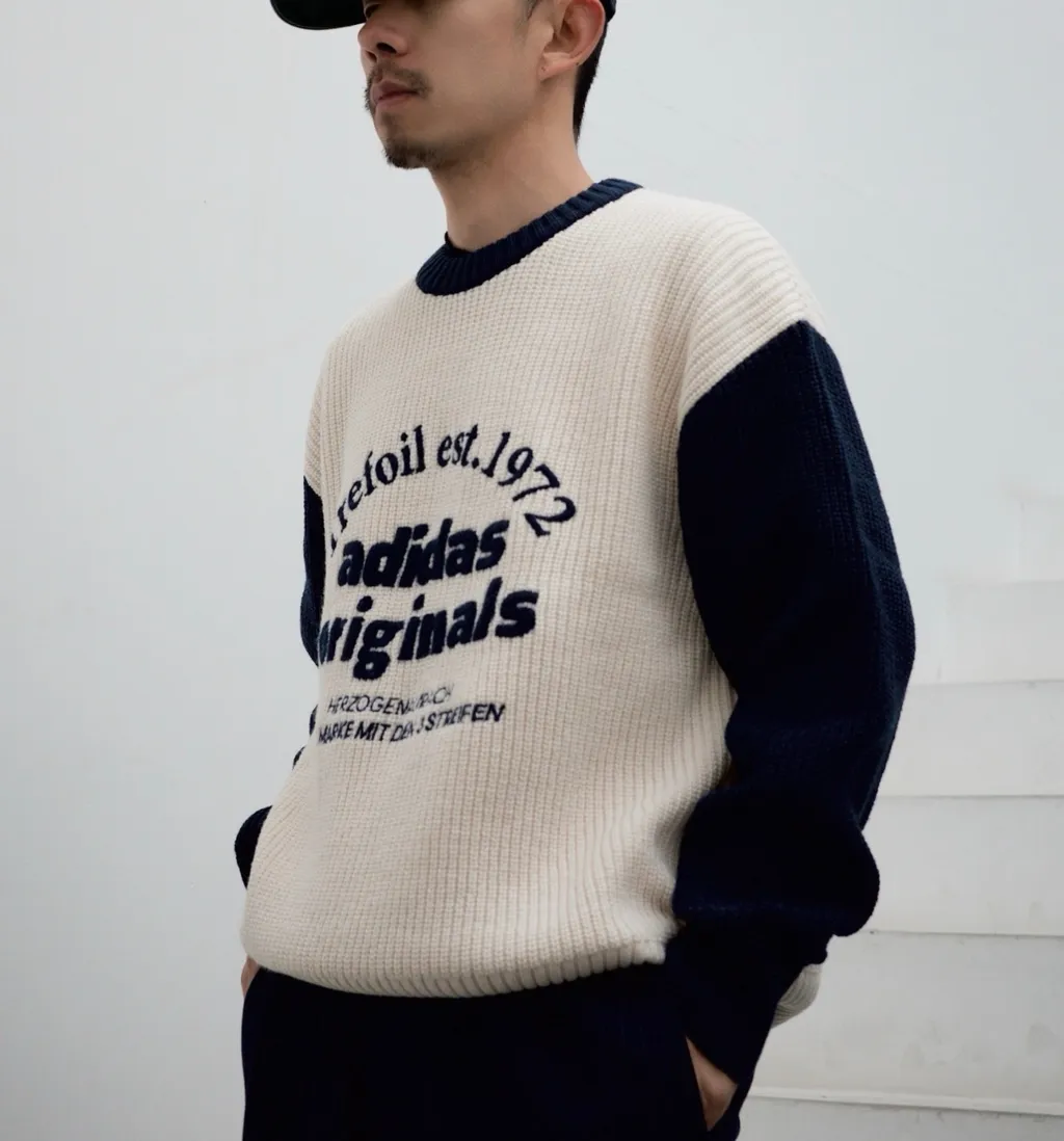 아디다스 오리지널 클래식 스포츠 스웨터 니트 맨투맨 네이비 IW6286