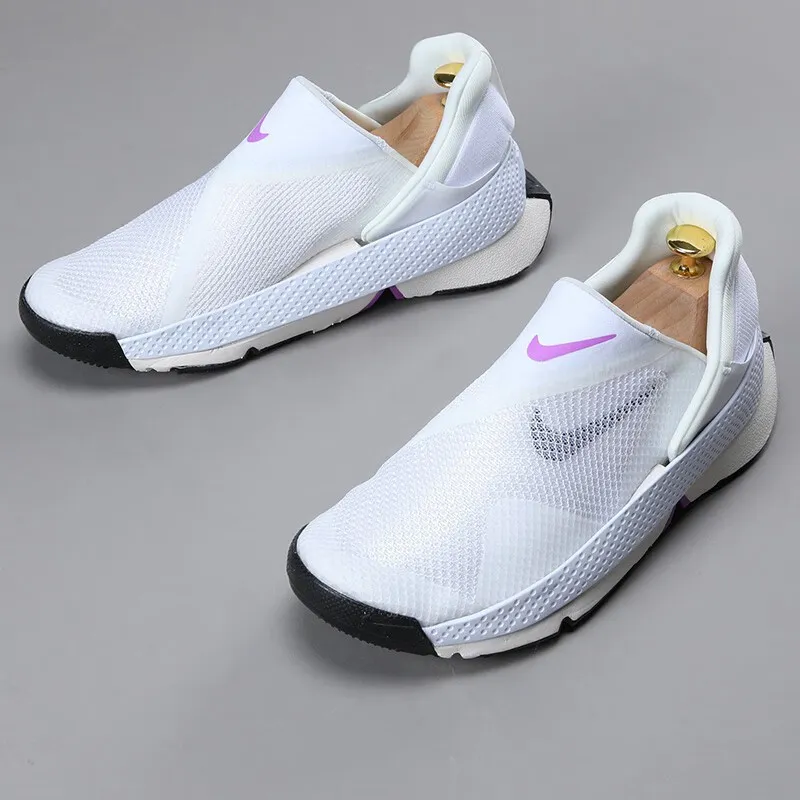 나이키 우먼스 고 플라이이즈 DR5540-104