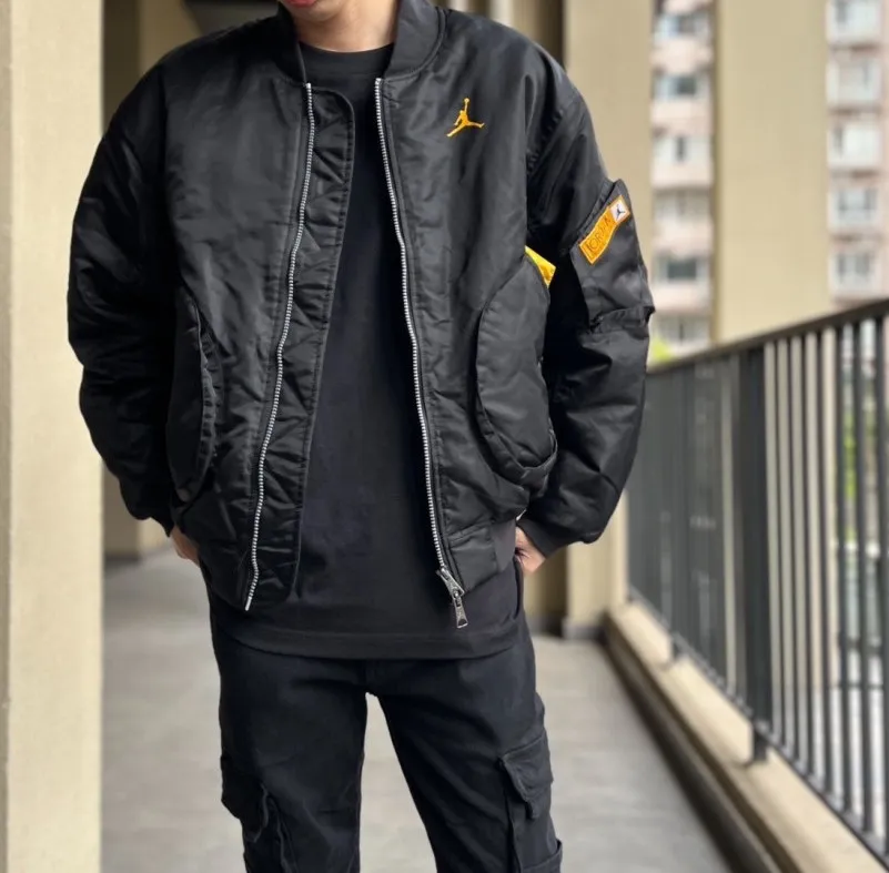 나이키 조던 에션셜 스테이트먼트 항공 점퍼 MA-1 봄버 자켓 블랙 DN3406-010