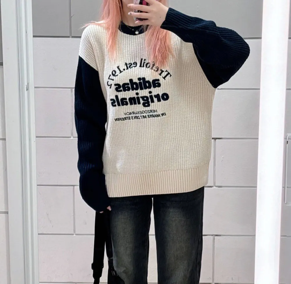 아디다스 트레포일 클래식 니트 스웨터 맨투맨 크림 네이비 IW6286