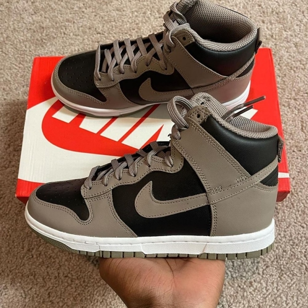 나이키 덩크 하이 문 파슬 우먼스 DD1869-002