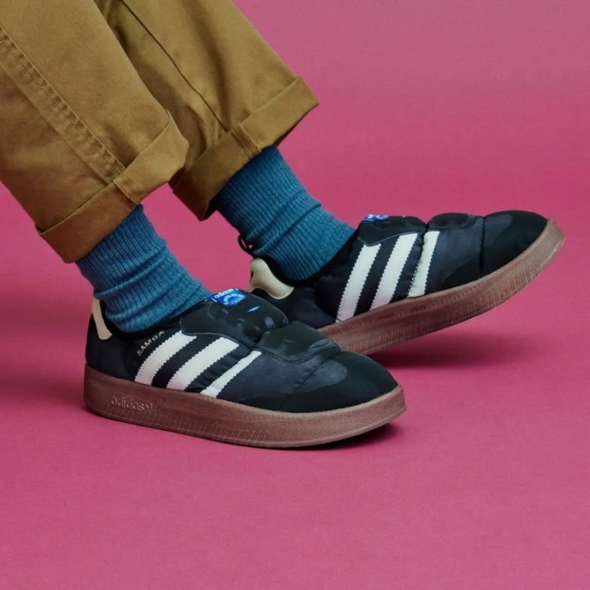 아디다스 삼바 퍼피렛 페이크 방한화 슬립온 코어블랙 HP6700